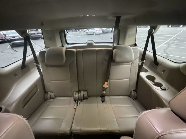 Used 2017 Chevrolet Suburban LT AWD/4WD image 35