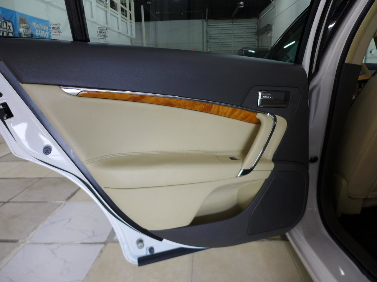 Used 2011 Lincoln MKZ FWD image 61