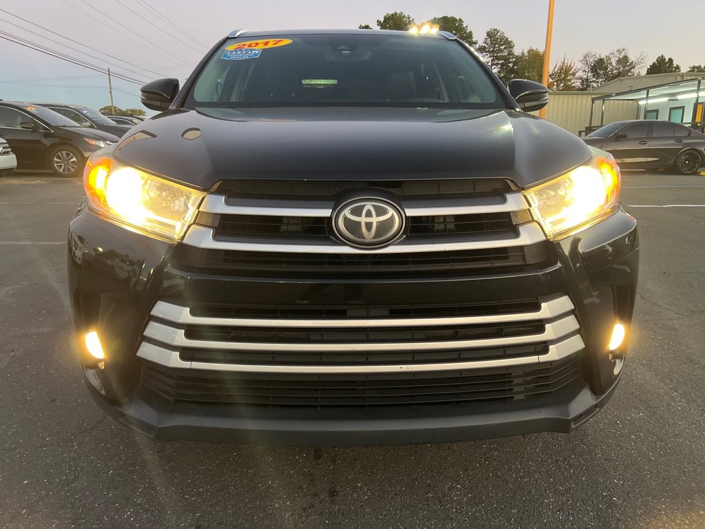 Used 2017 Toyota Highlander XLE image 34