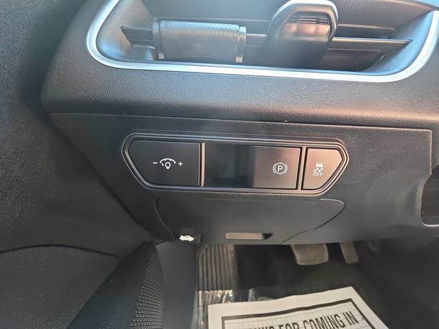 Used 2025 Kia K4 FWD image 23