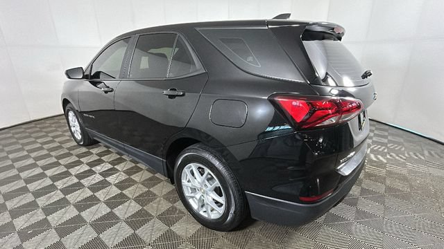 Used 2022 Chevrolet Equinox LS FWD image 5