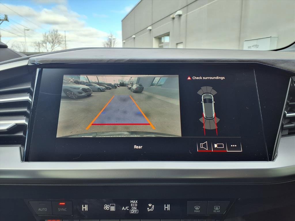 Used 2022 Audi Q4 e-tron Premium Plus w/ Premium Plus image 17