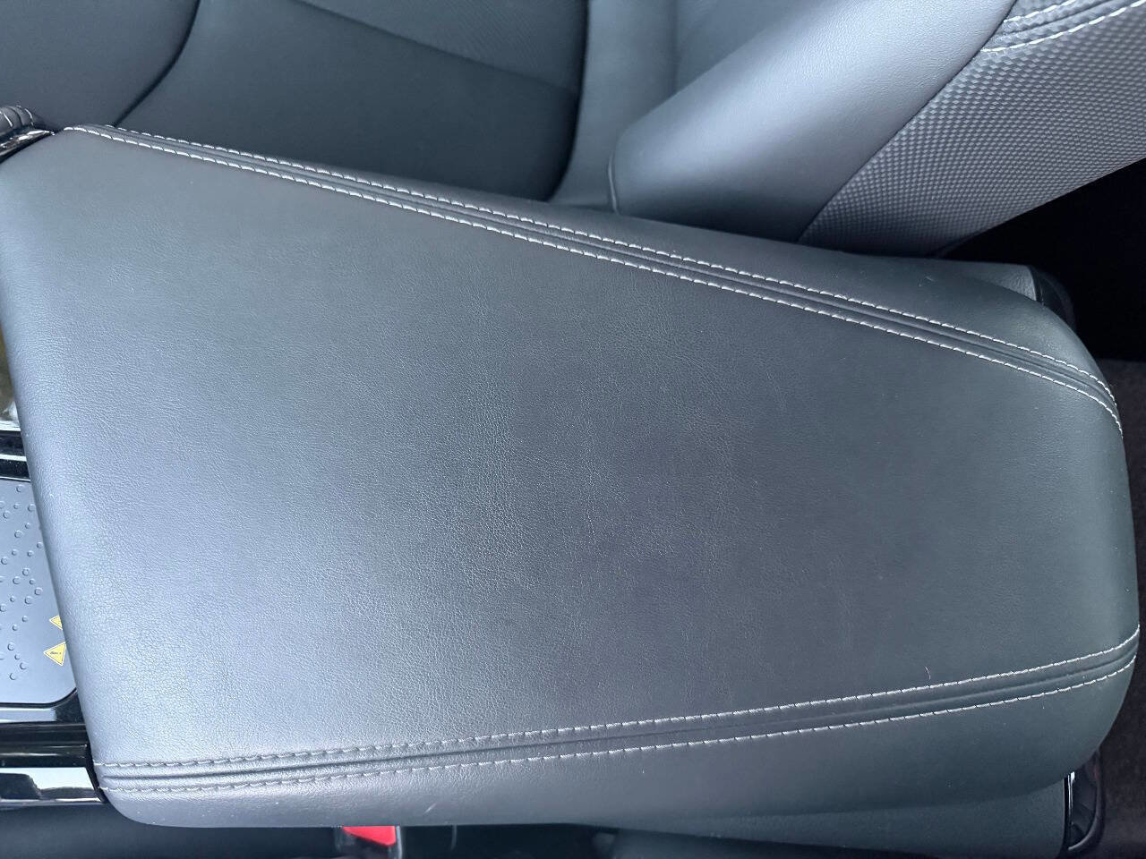 Used 2023 Toyota Mirai w/ Advanced Technology Package image 32