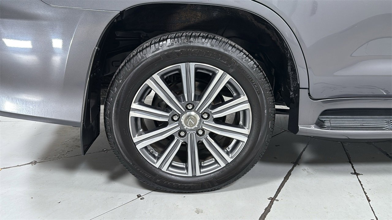 Used 2017 Lexus LX 570 4WD image 23