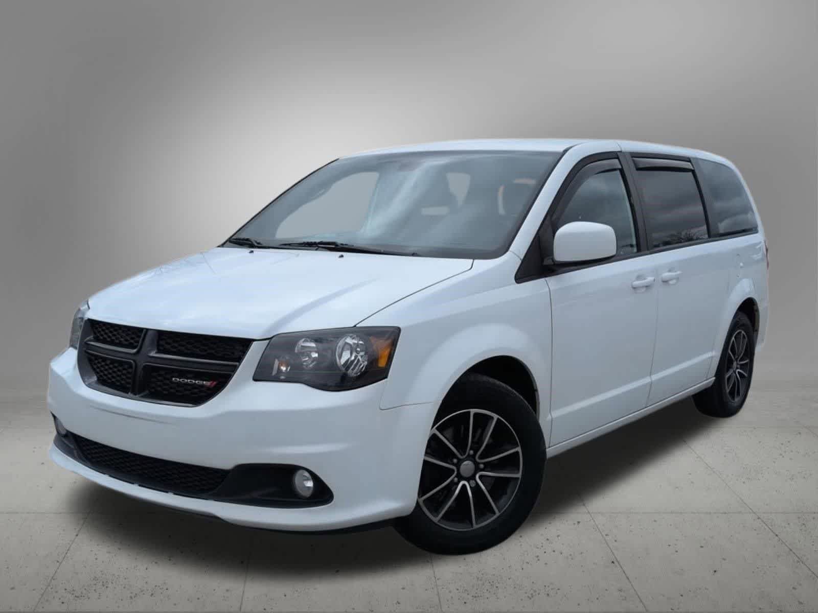 Used 2019 Dodge Grand Caravan SE FWD image 1