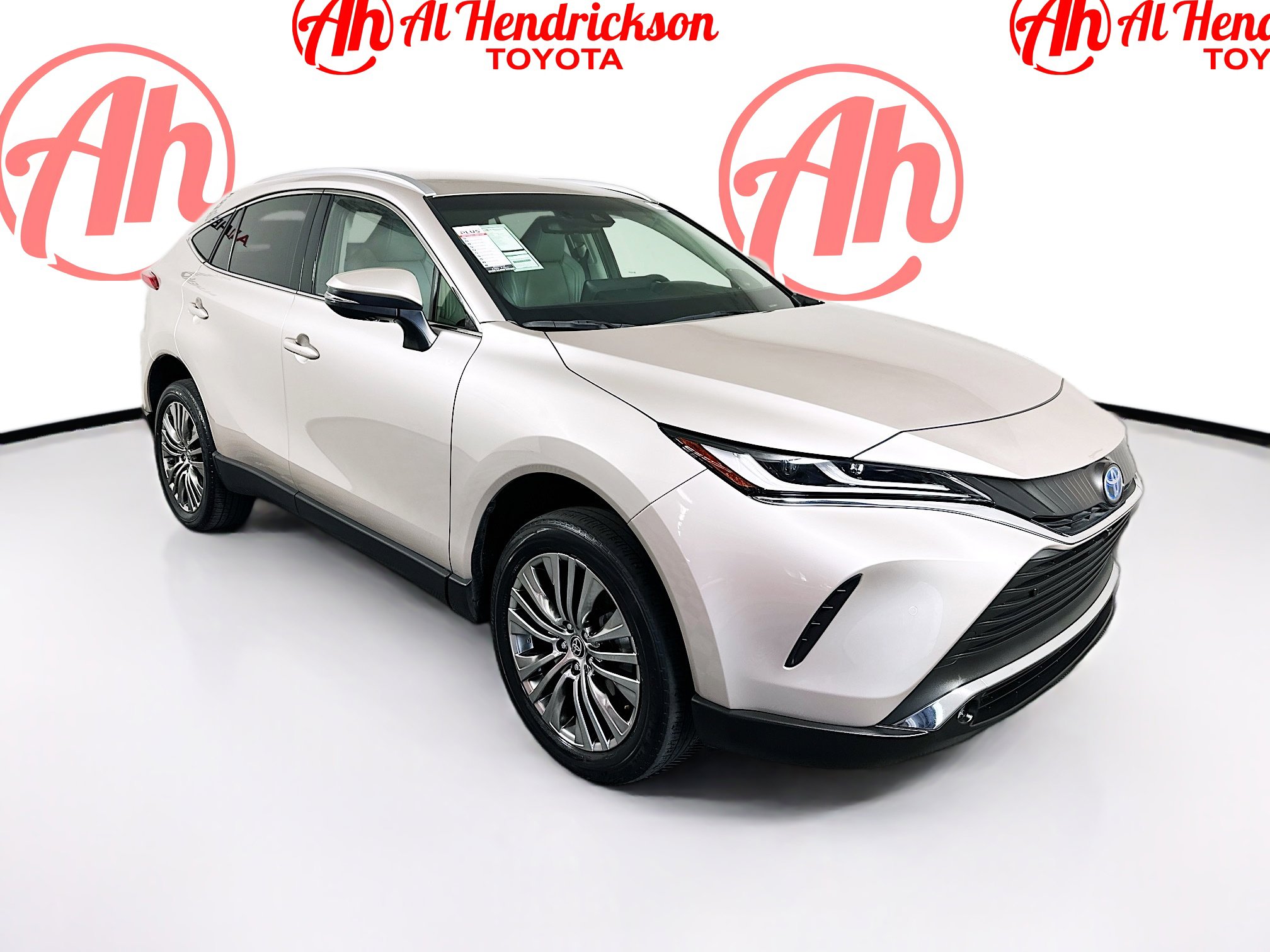 Used 2023 Toyota Venza LE