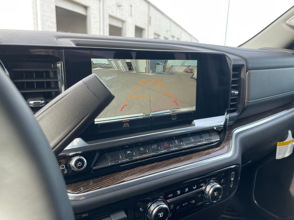 New 2026 GMC Sierra 1500 SLE w/ X31 Off-Road Package image 17