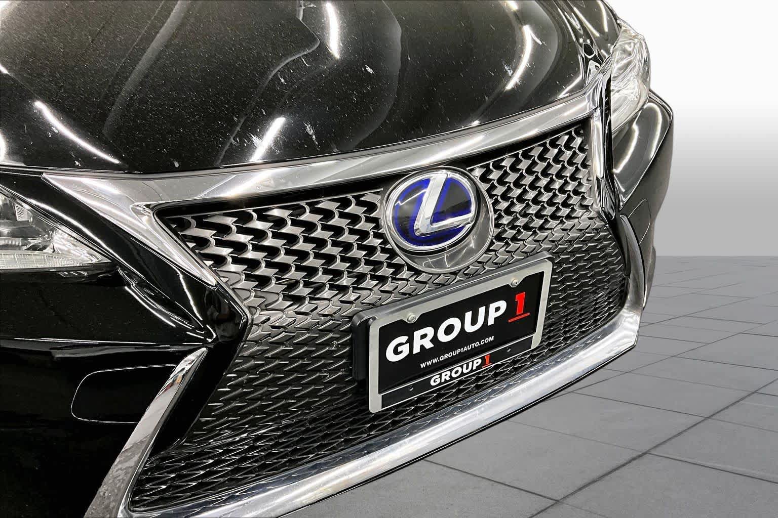 Used 2017 Lexus CT 200h w/ Navigation System Package FWD image 29