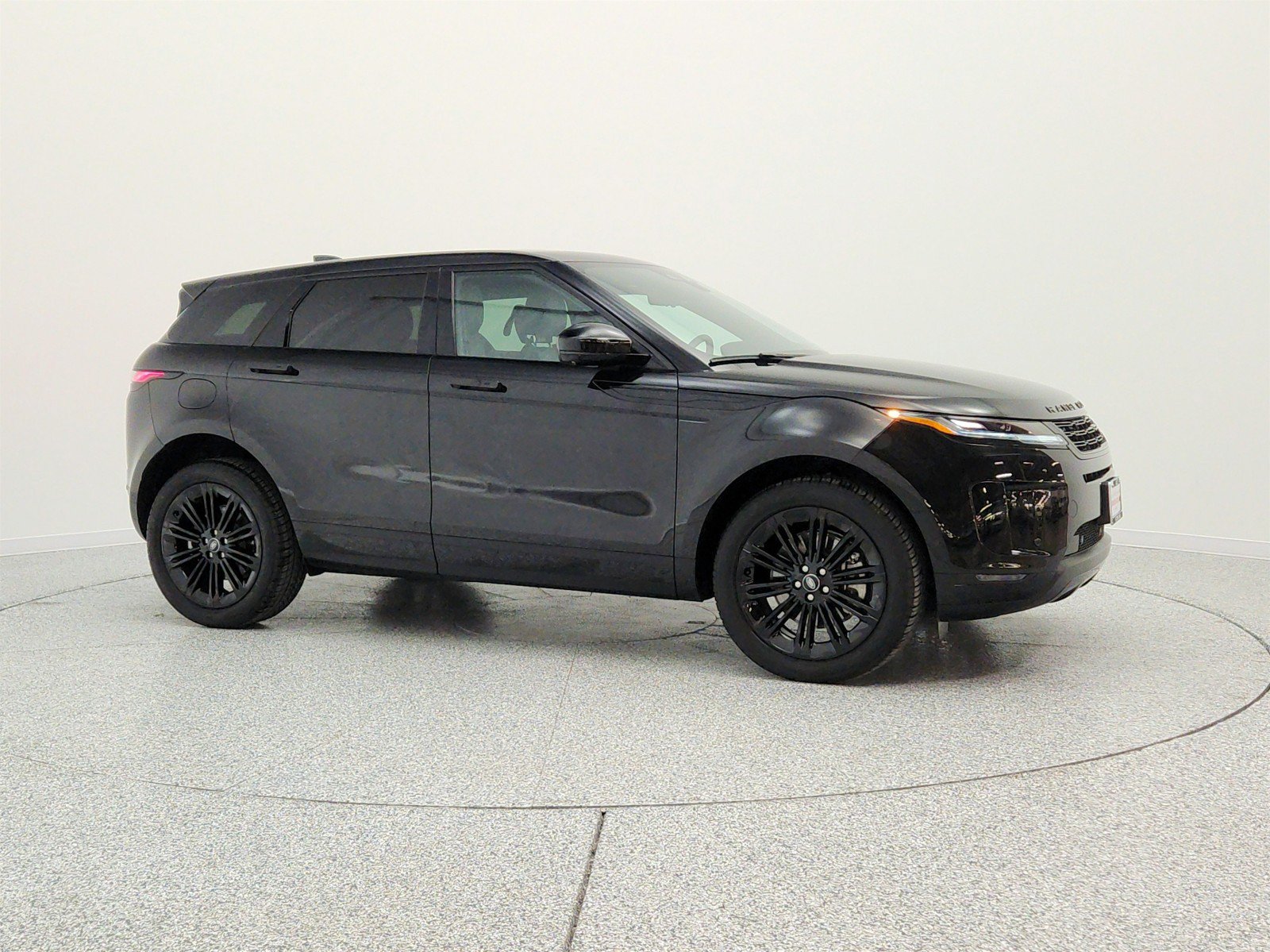 Used 2025 Land Rover Range Rover Evoque S AWD/4WD image 4