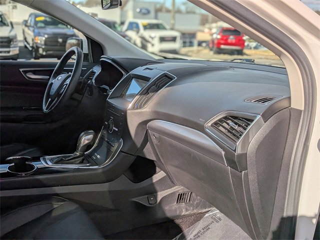 Used 2016 Ford Edge Titanium w/ Equipment Group 301A image 41