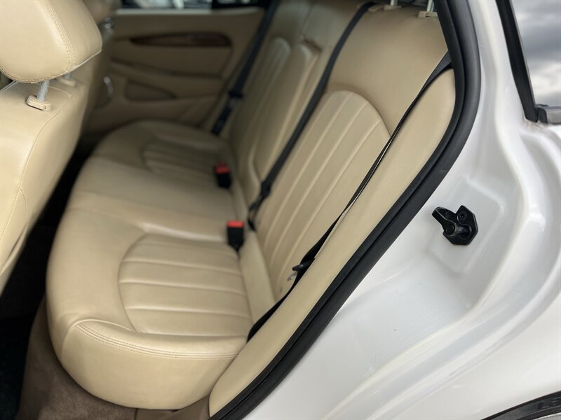 Used 2005 Jaguar X-TYPE 3.0 AWD/4WD image 10