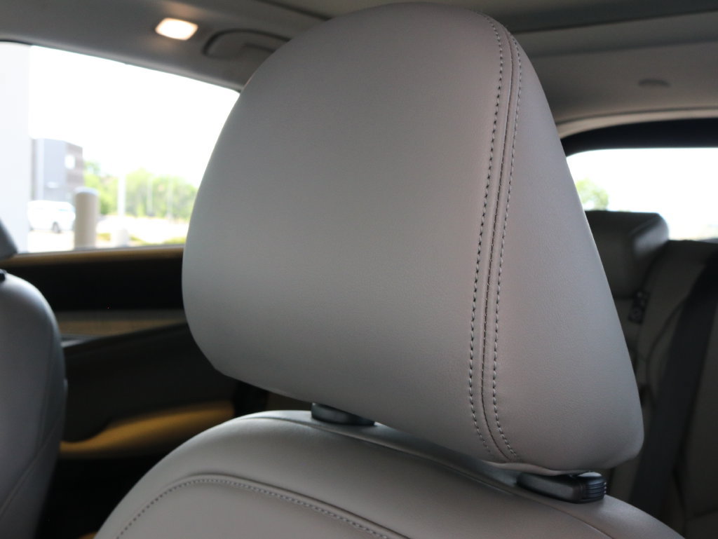 Used 2023 INFINITI QX50 Sensory AWD/4WD image 32