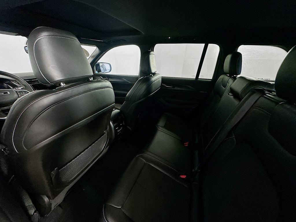 Certified 2023 Jeep Grand Cherokee Altitude AWD/4WD image 34