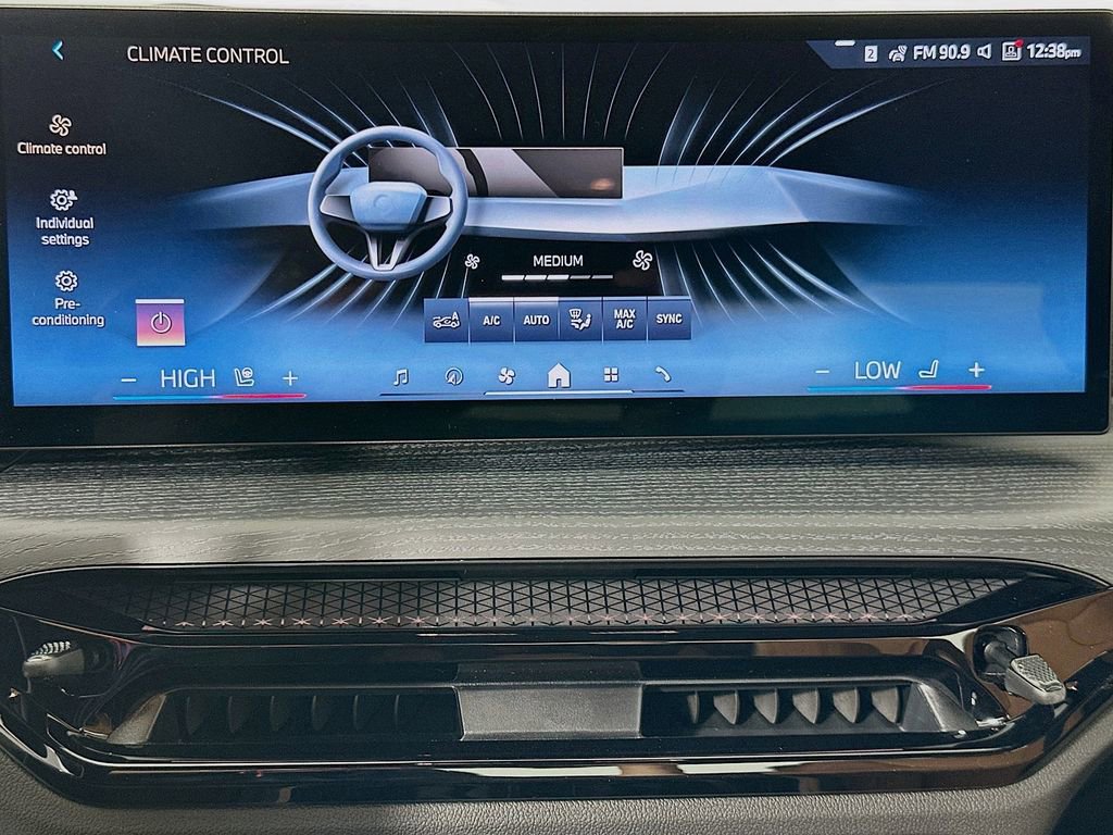 Used 2026 BMW 230i 230i w/ Convenience Package image 14