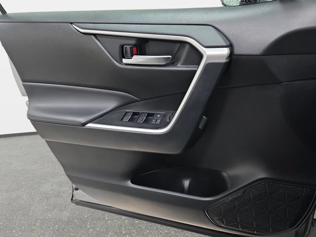 Certified 2025 Toyota RAV4 XLE AWD/4WD image 22