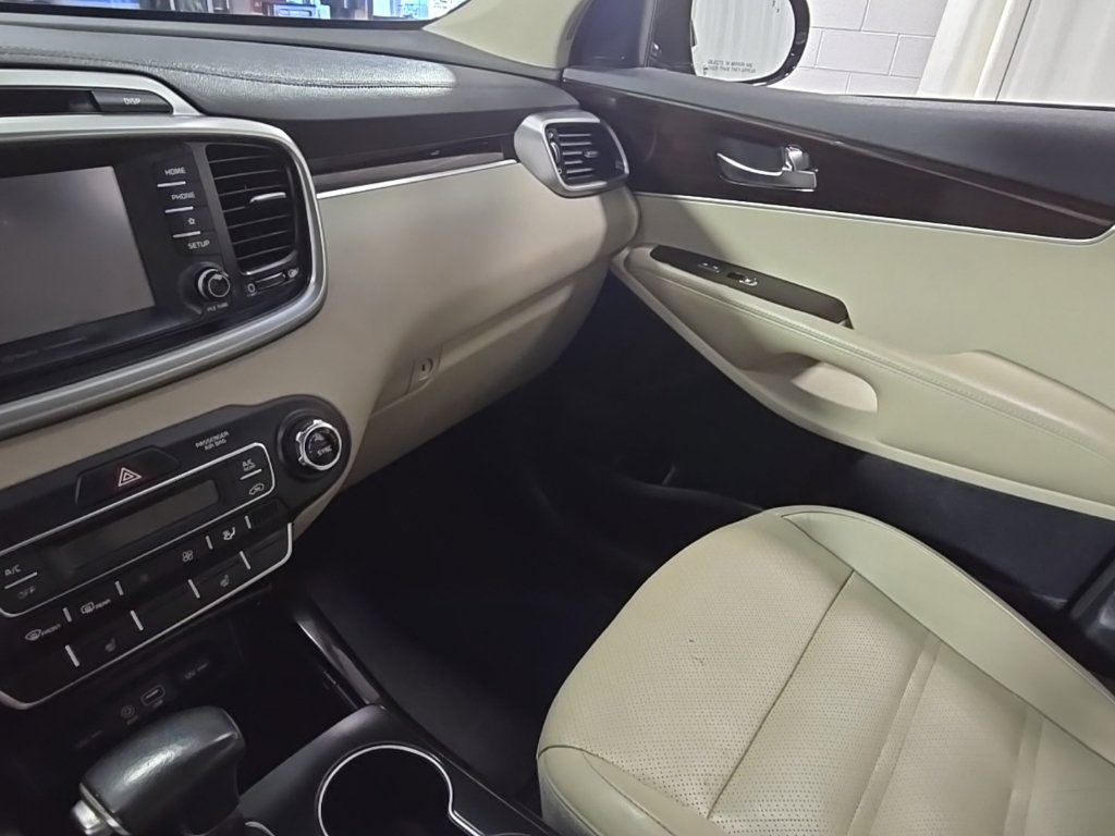 Used 2019 Kia Sorento EX AWD/4WD image 28