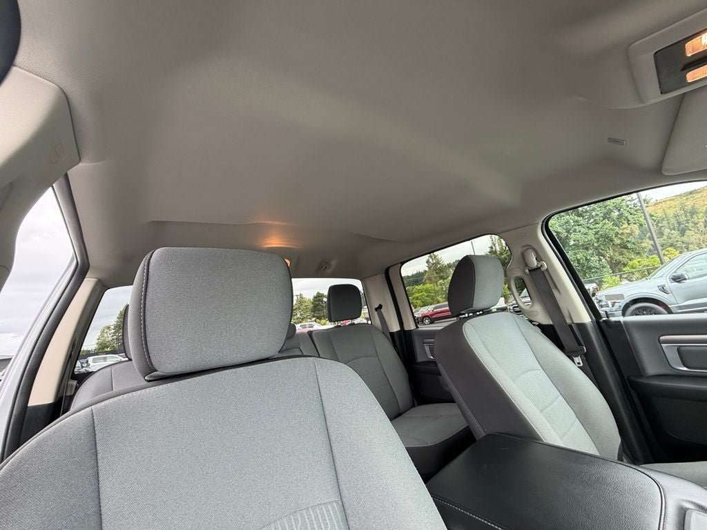 Used 2023 RAM 1500 Classic SLT AWD/4WD image 27