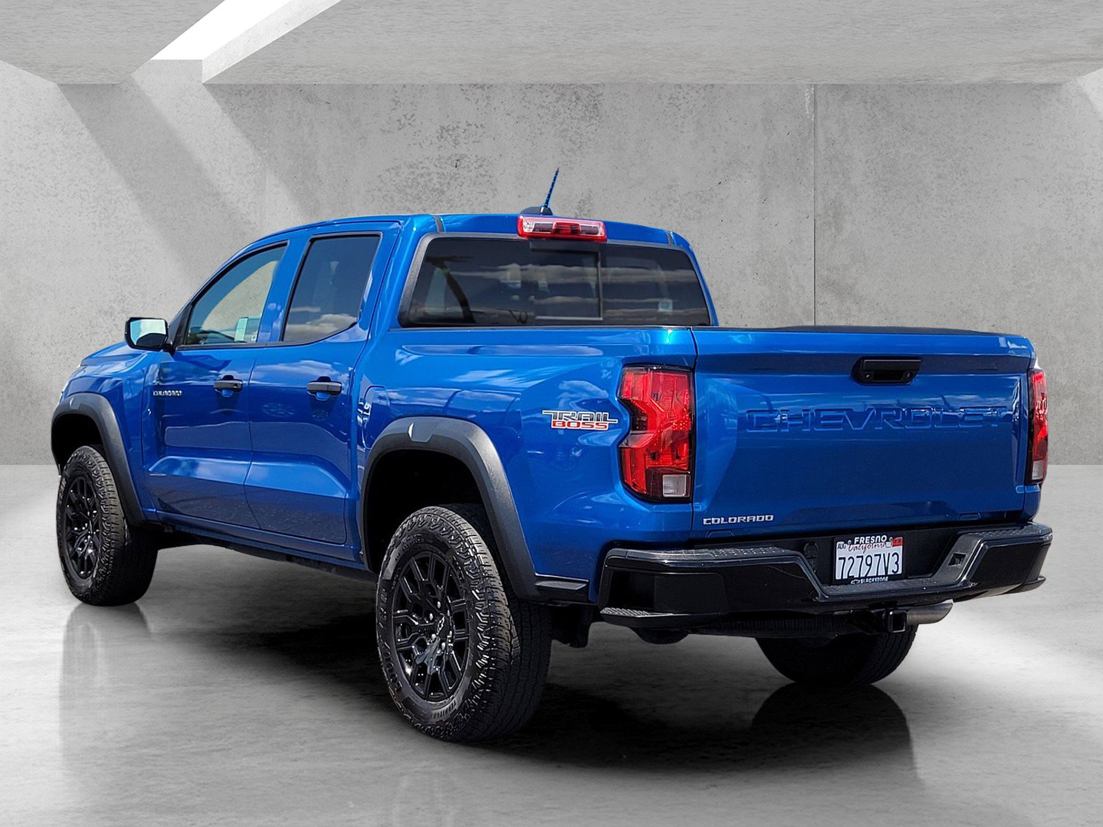 Used 2023 Chevrolet Colorado Trail Boss w/ Advanced Trailering Package AWD/4WD image 6