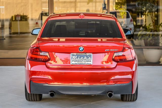 Used 2016 BMW M235i Coupe image 8