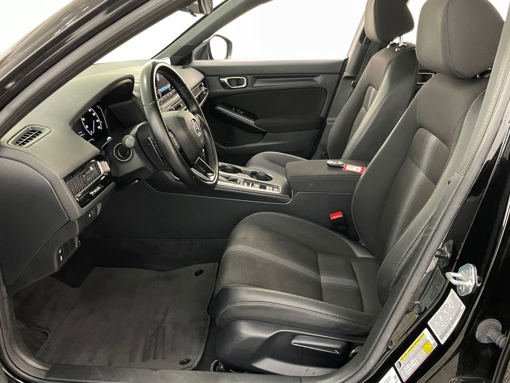 Used 2023 Honda Civic Sport image 8