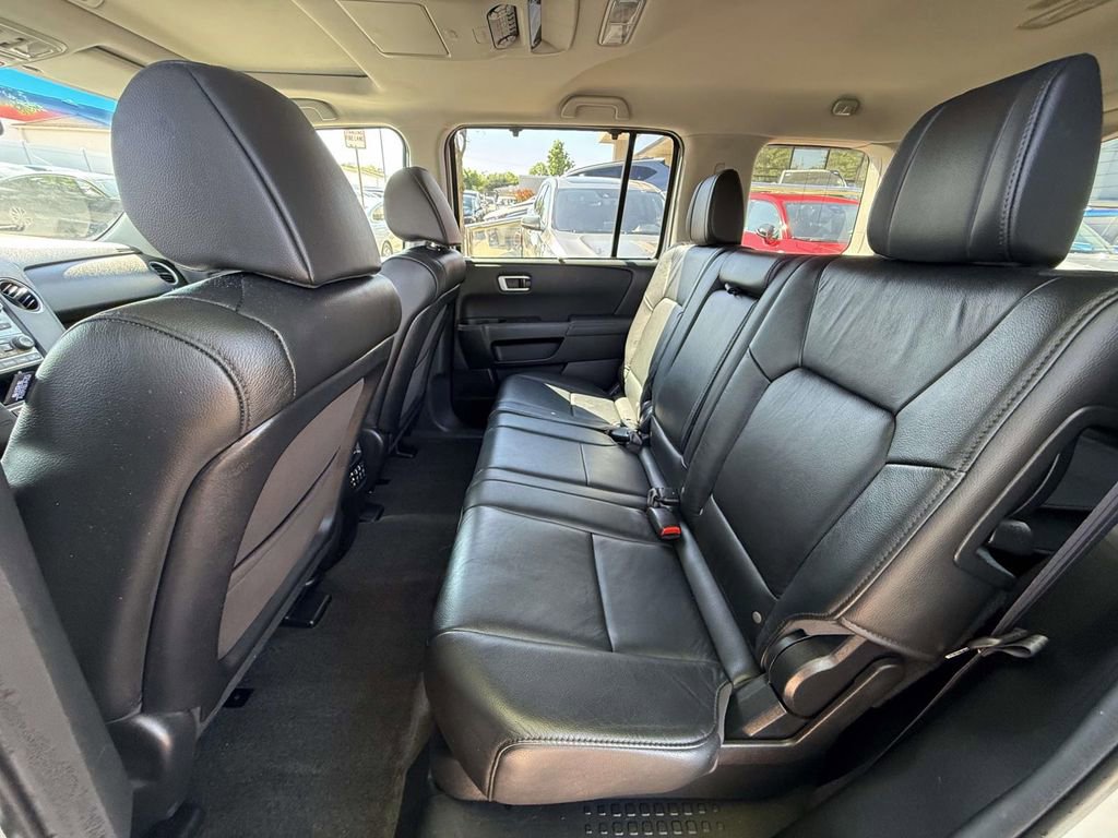 Used 2013 Honda Pilot Touring image 17