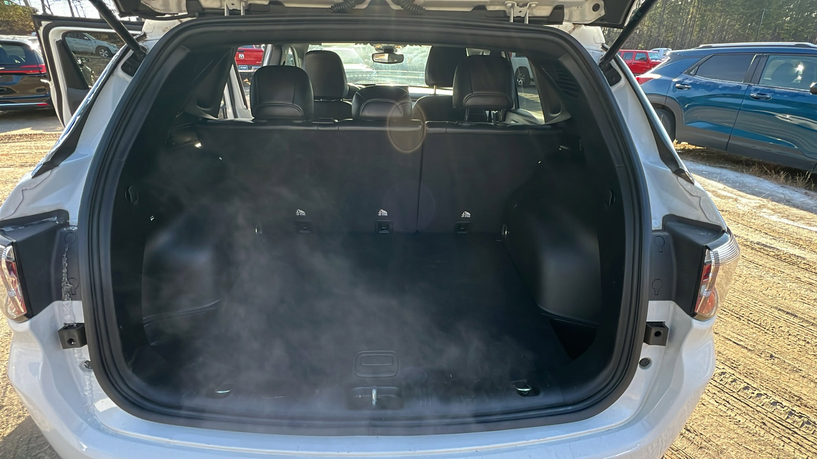 Used 2024 Jeep Compass Latitude image 13