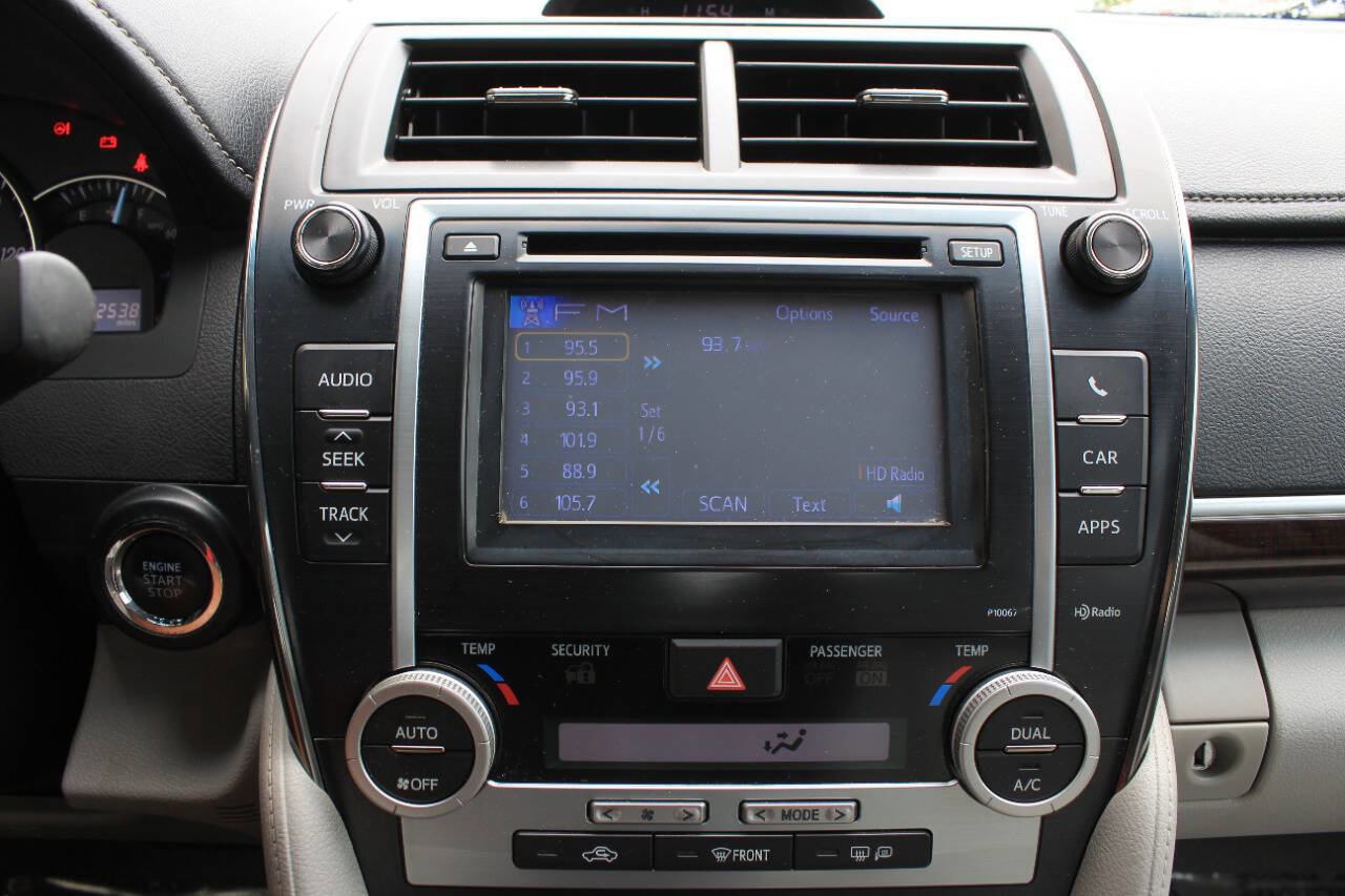 Used 2012 Toyota Camry XLE FWD image 21
