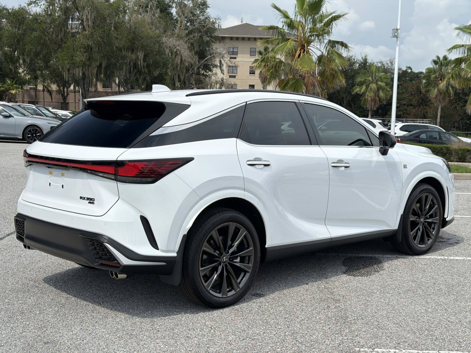 Used 2025 Lexus RX 350 F Sport w/ Convenience Package AWD/4WD image 4