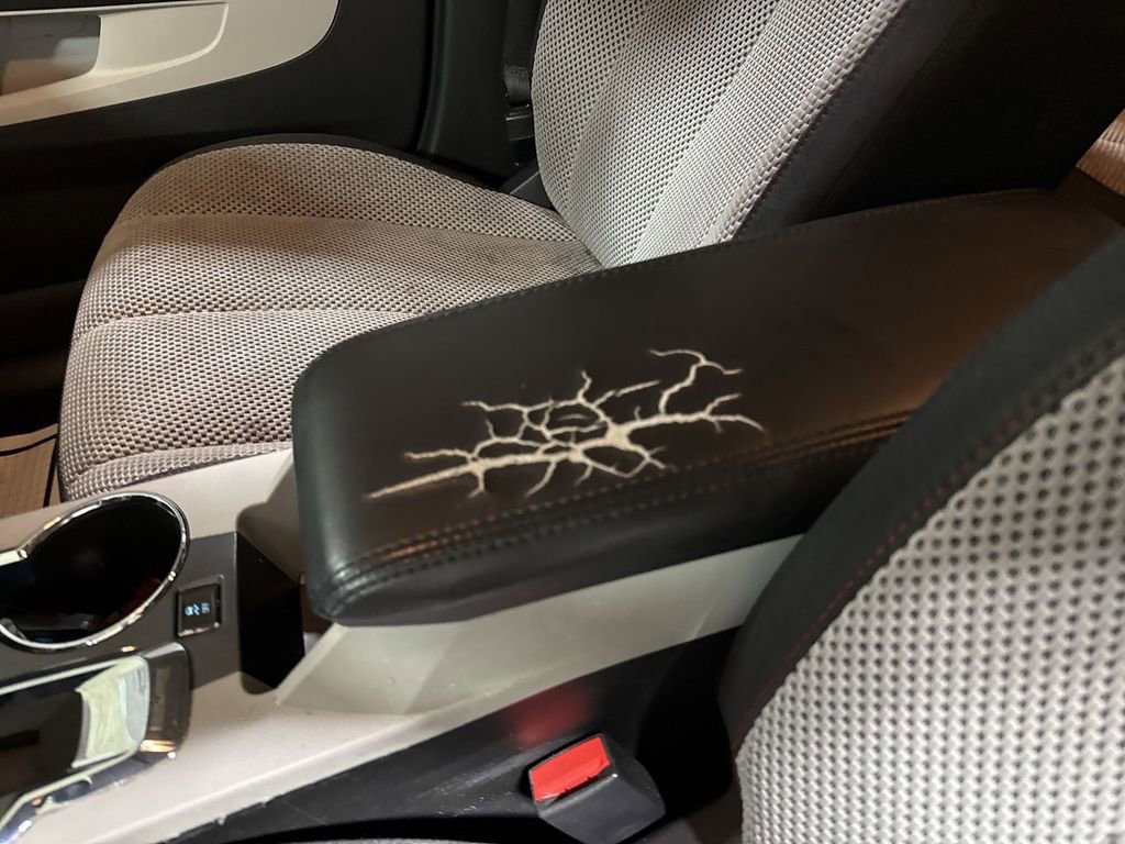 Used 2016 Chevrolet Equinox LT w/ Convenience Package image 43