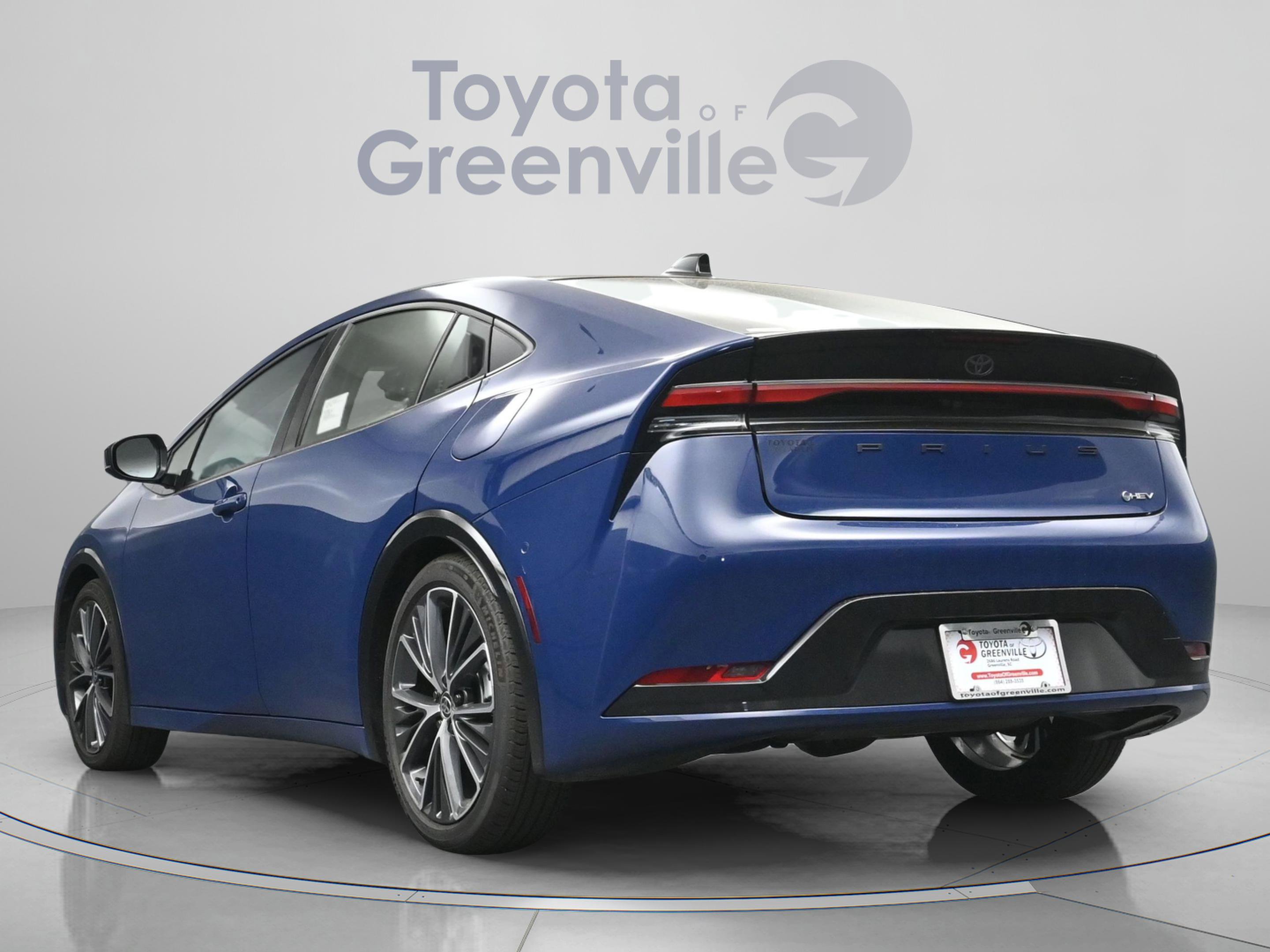 Used 2025 Toyota Prius Limited w/ Limited Premium Package FWD image 9