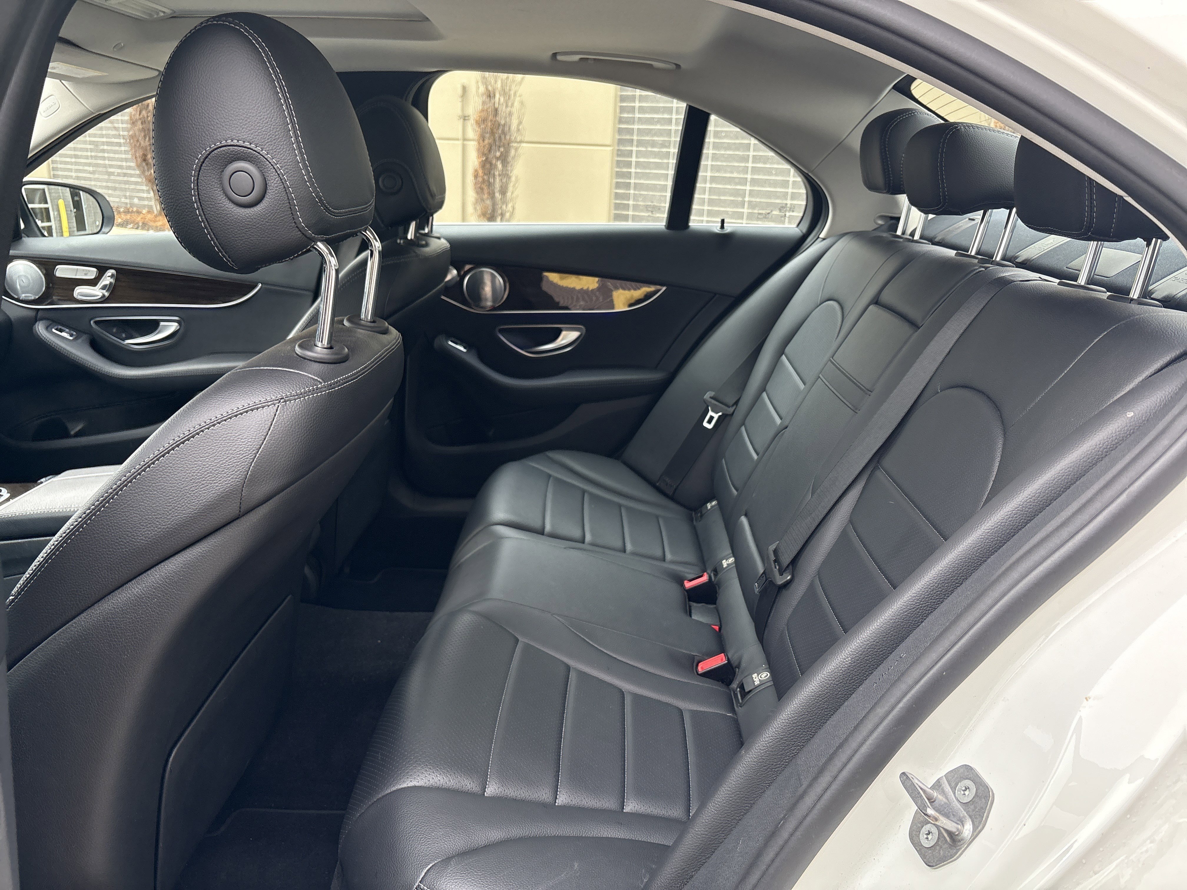 Used 2020 Mercedes-Benz C 300 4MATIC Sedan image 30