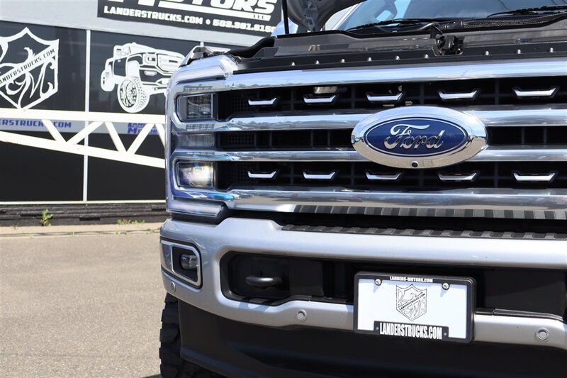 Used 2023 Ford F350 Platinum w/ FX4 Off-Road Package AWD/4WD image 11