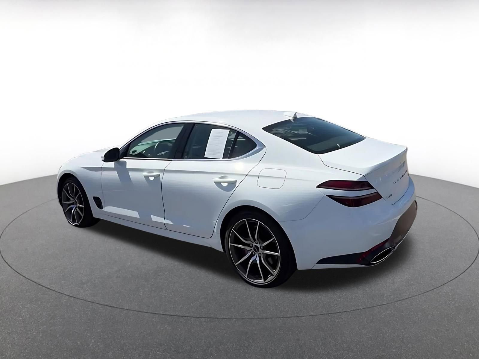 Used 2025 Genesis G70 2.5T AWD/4WD image 12