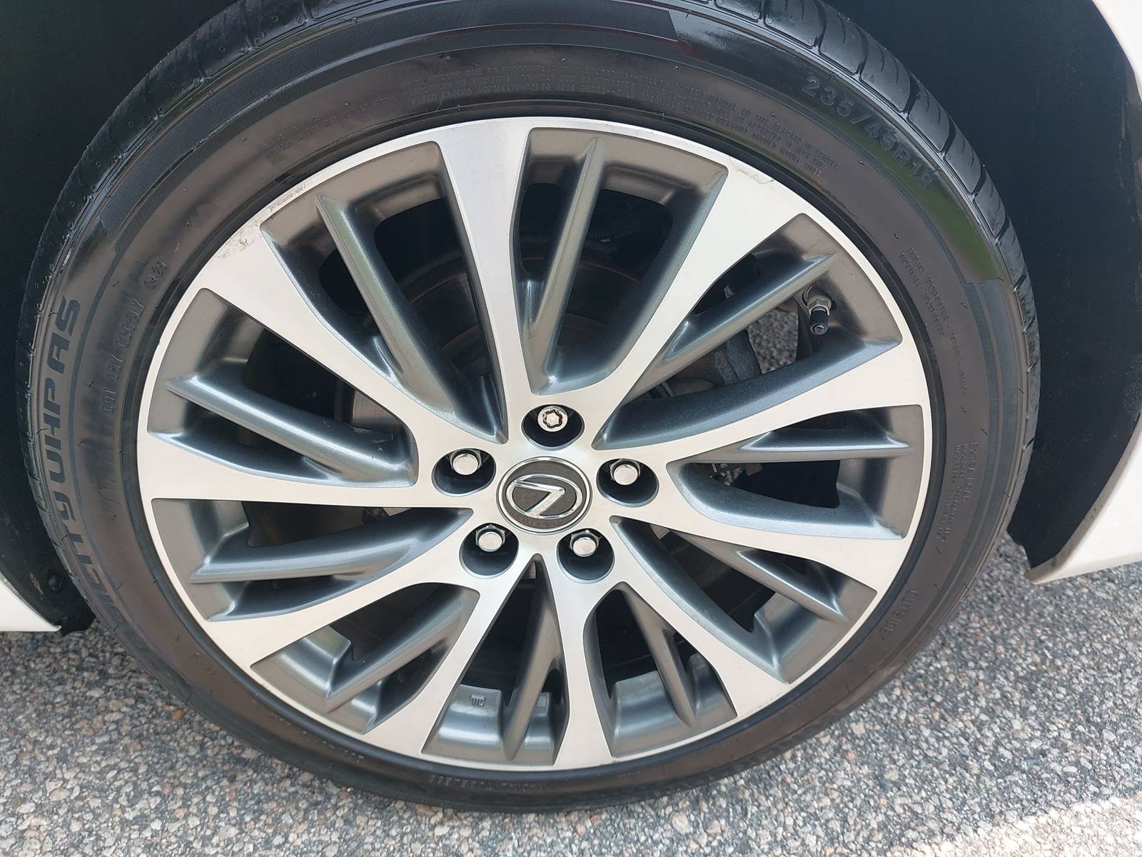 Used 2019 Lexus ES 300h w/ Premium Package FWD image 36
