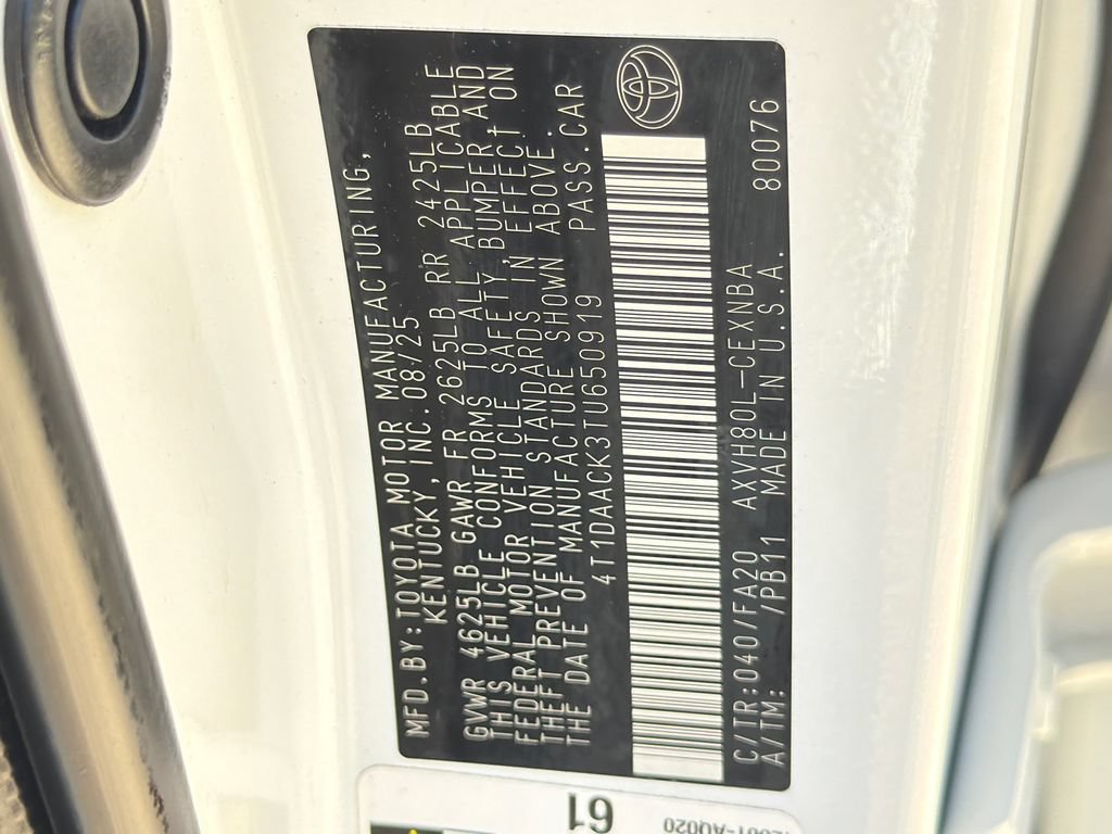 Used 2026 Toyota Camry LE FWD image 32