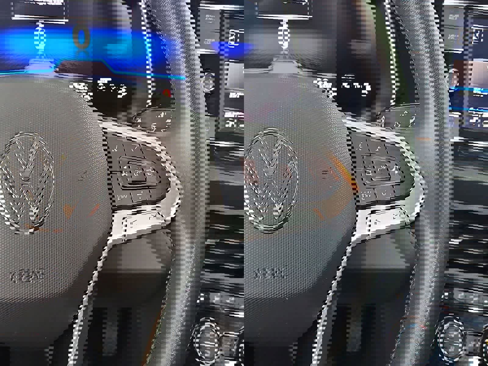 Certified 2024 Volkswagen Jetta SE image 24