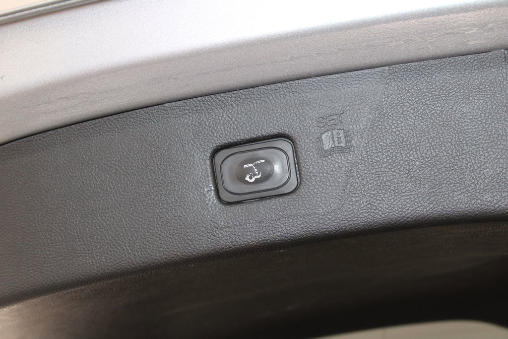 Used 2022 Ford Edge Titanium image 19