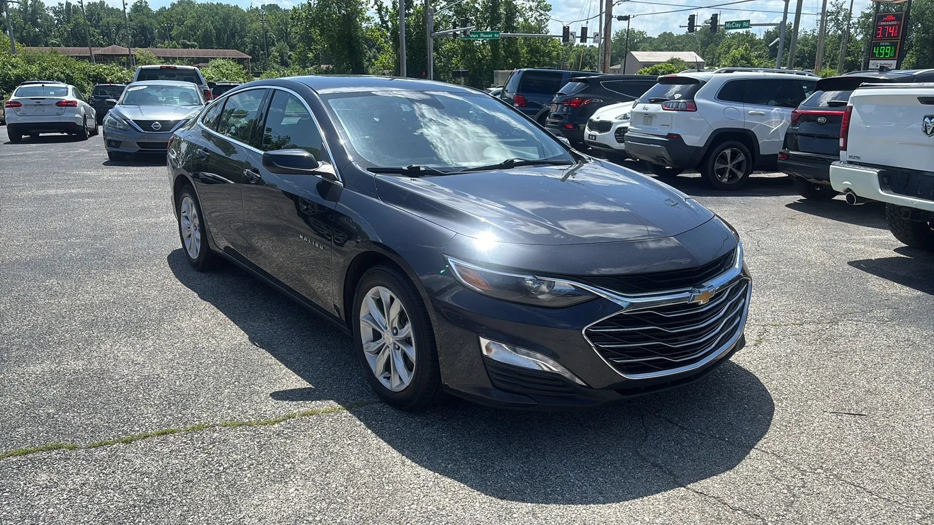 Used 2023 Chevrolet Malibu LT w/ Driver Confidence Package FWD image 7
