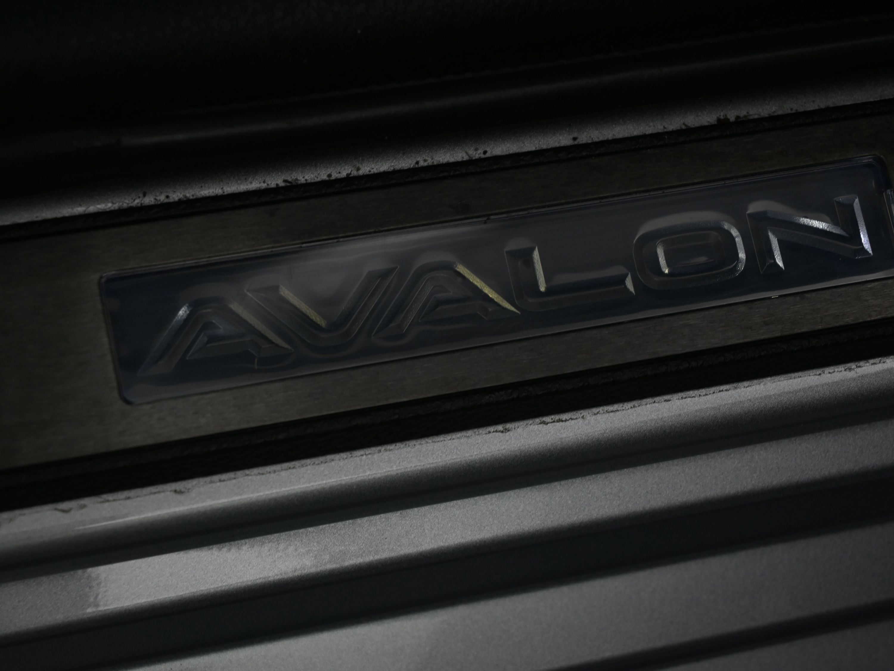 Used 2022 Toyota Avalon Touring image 14