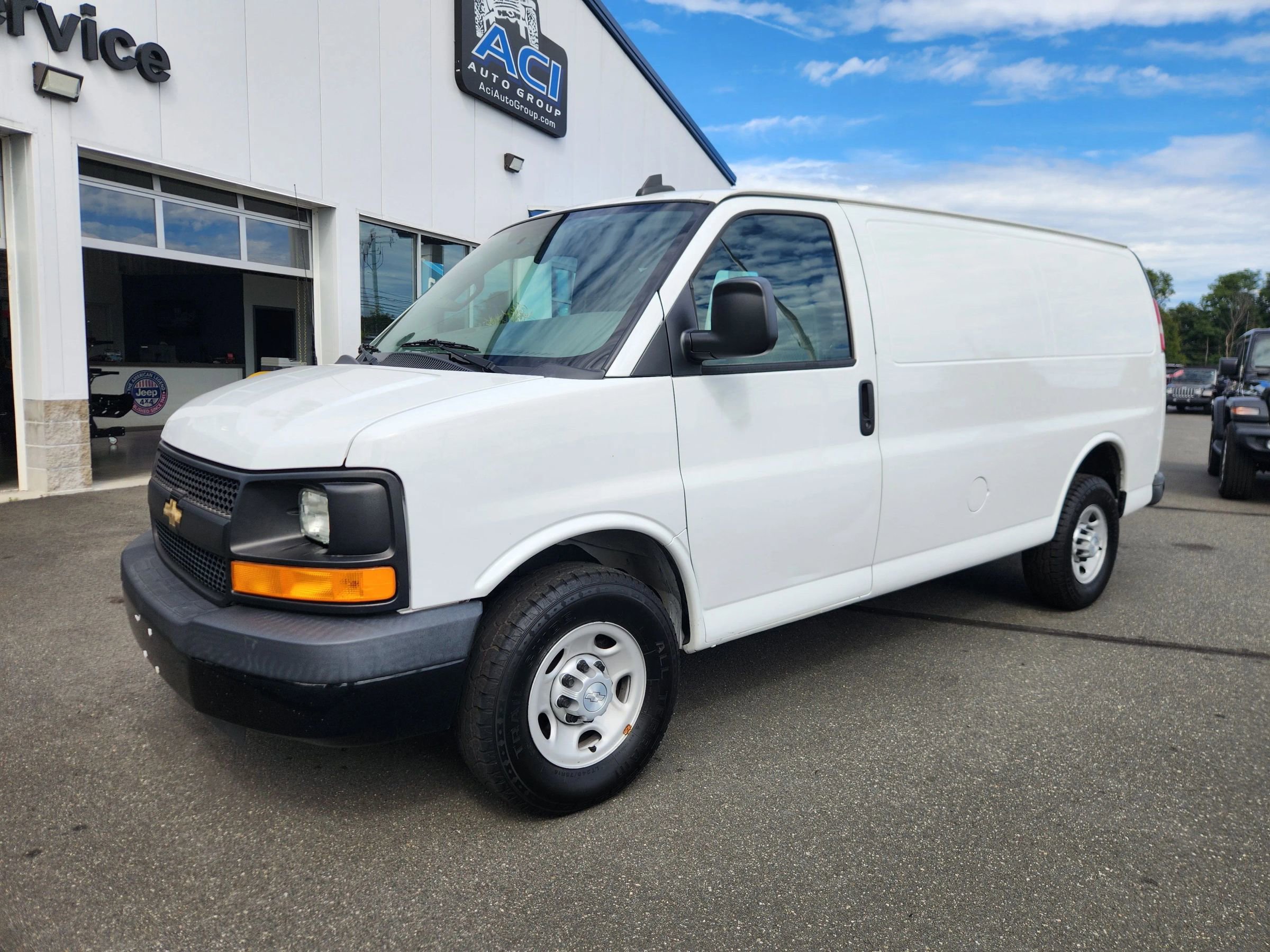 Used 2016 Chevrolet Express 2500 image 6