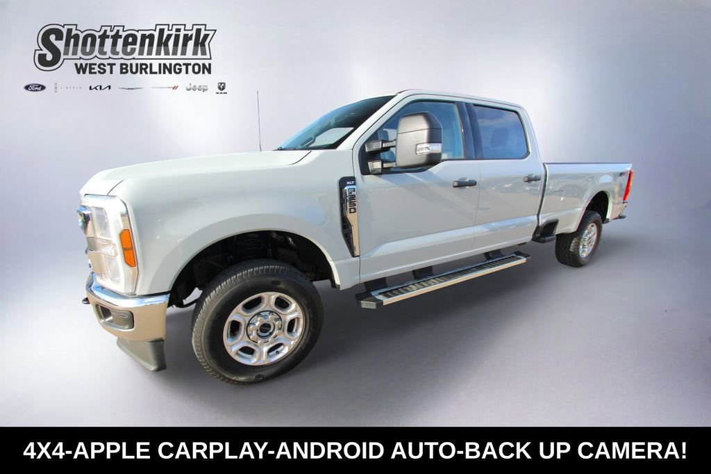 Used 2025 Ford F250 XLT image 1
