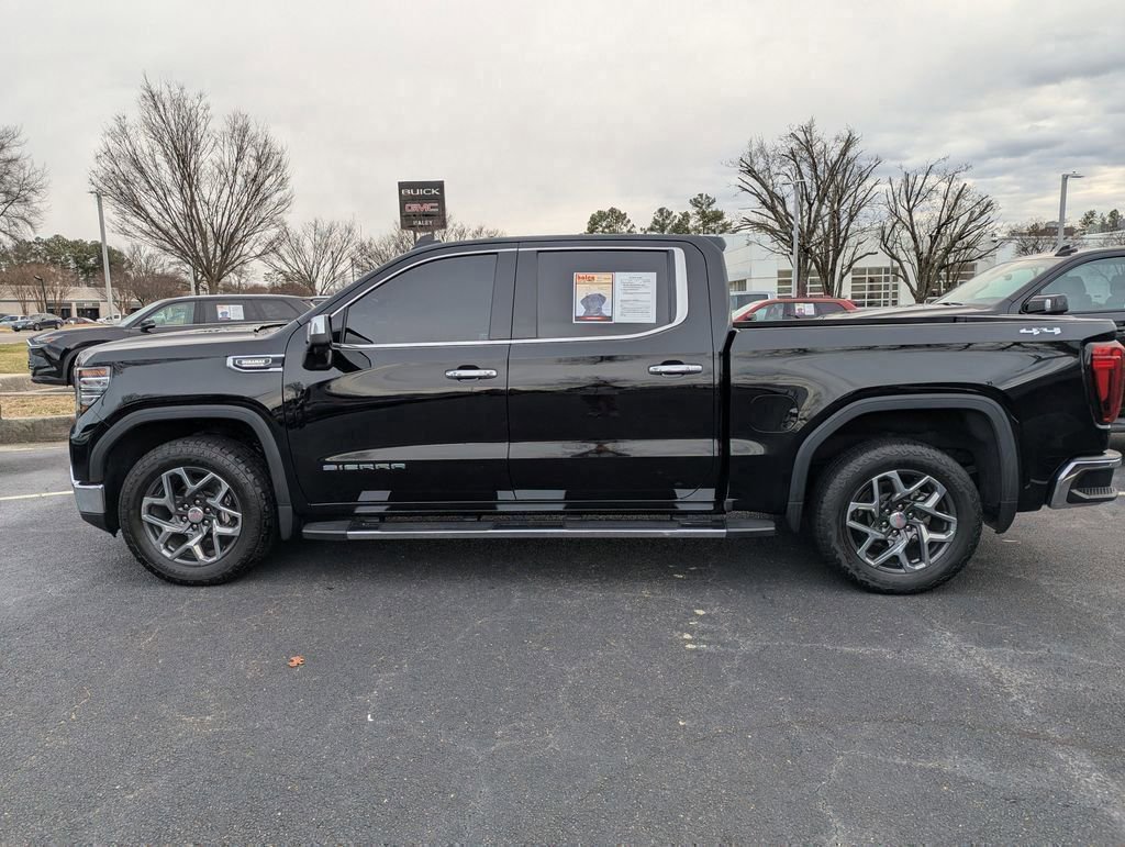 Used 2023 GMC Sierra 1500 SLT w/ SLT Convenience Package image 5