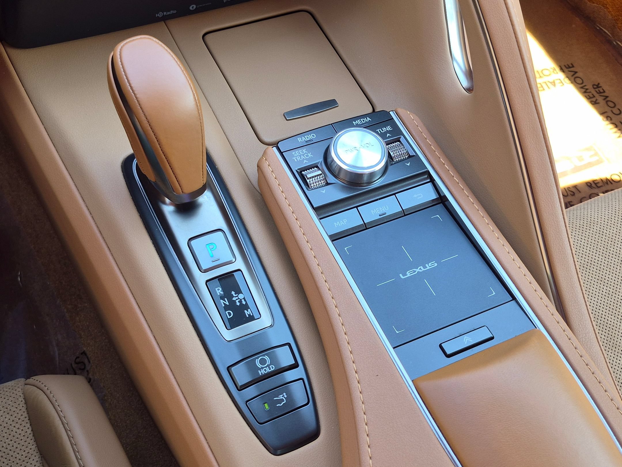 Used 2023 Lexus LC 500 Coupe w/ Dynamic Handling Package RWD image 18