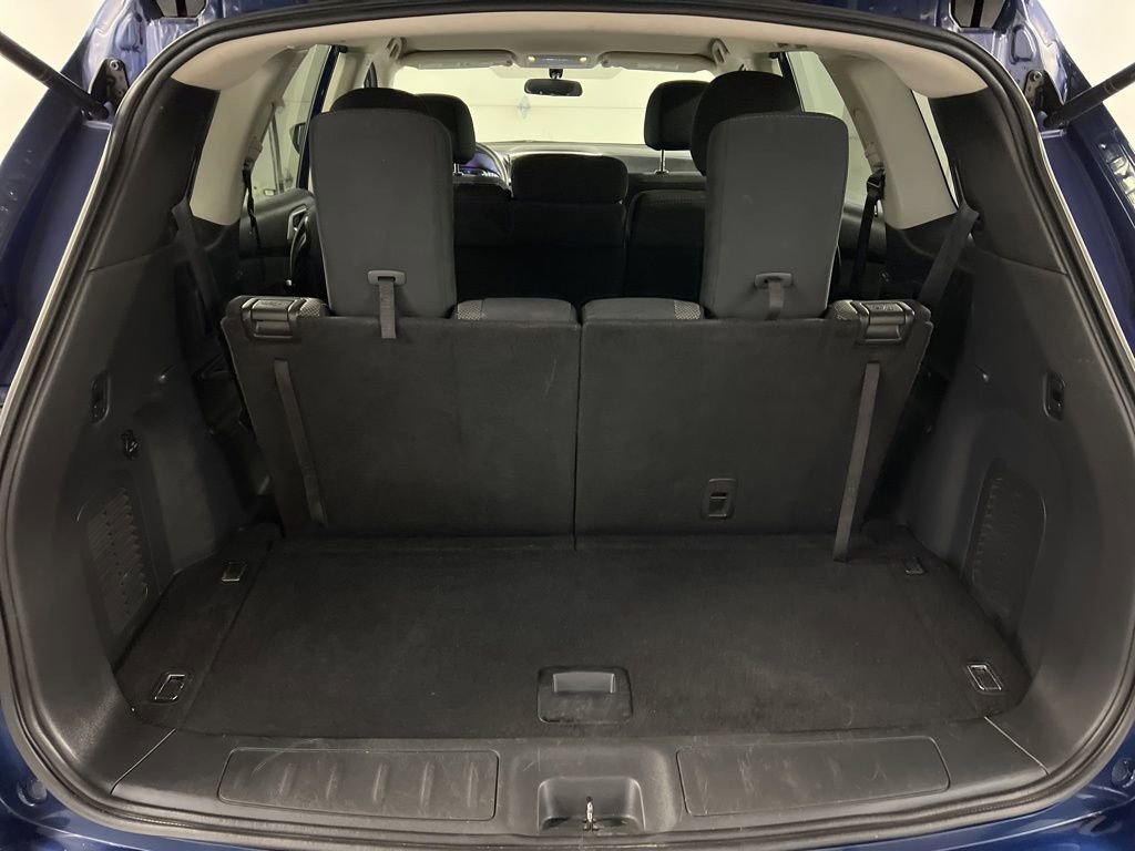 Used 2017 Nissan Pathfinder S AWD/4WD image 34