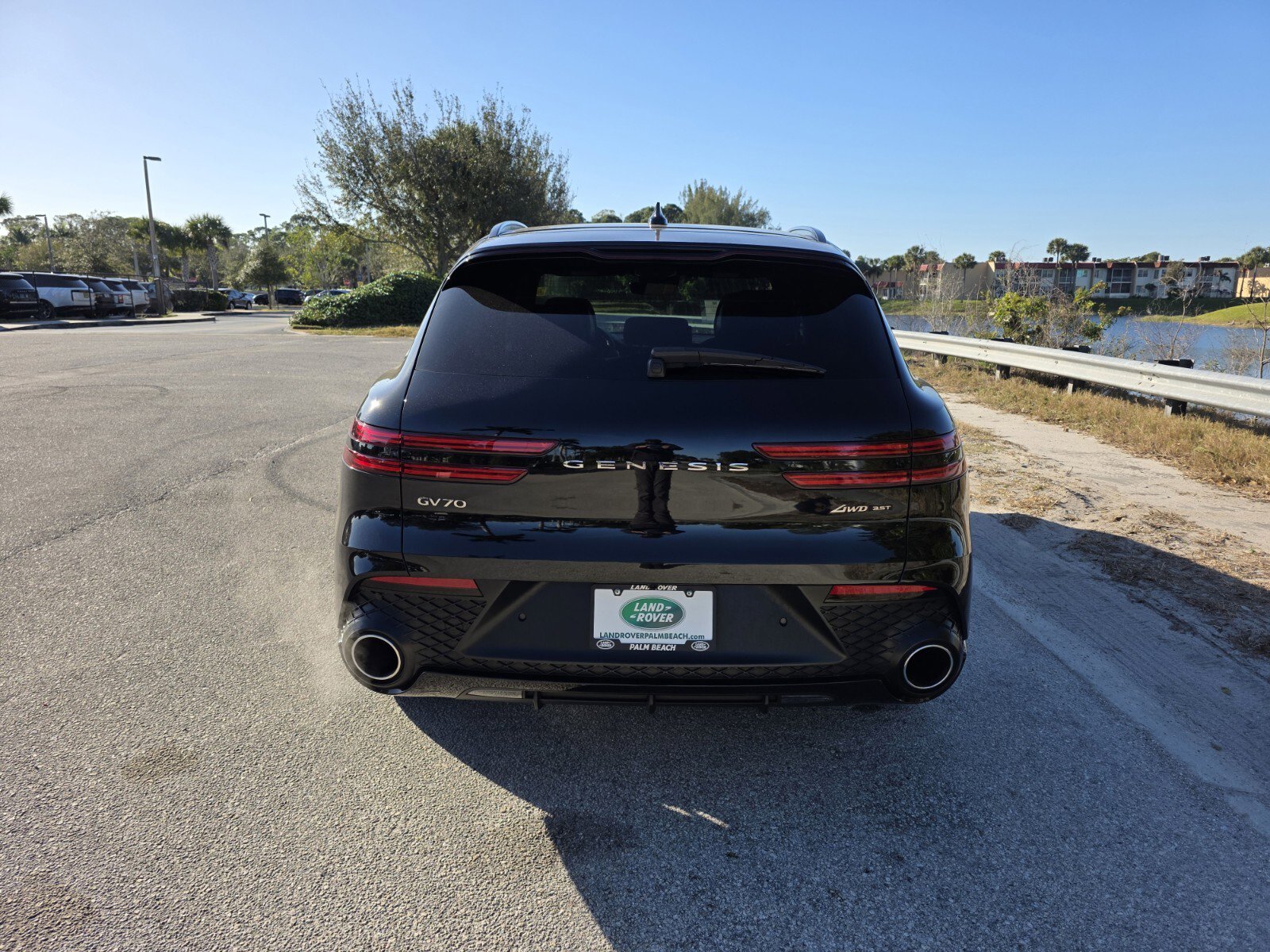 Used 2024 Genesis GV70 3.5T Sport image 6