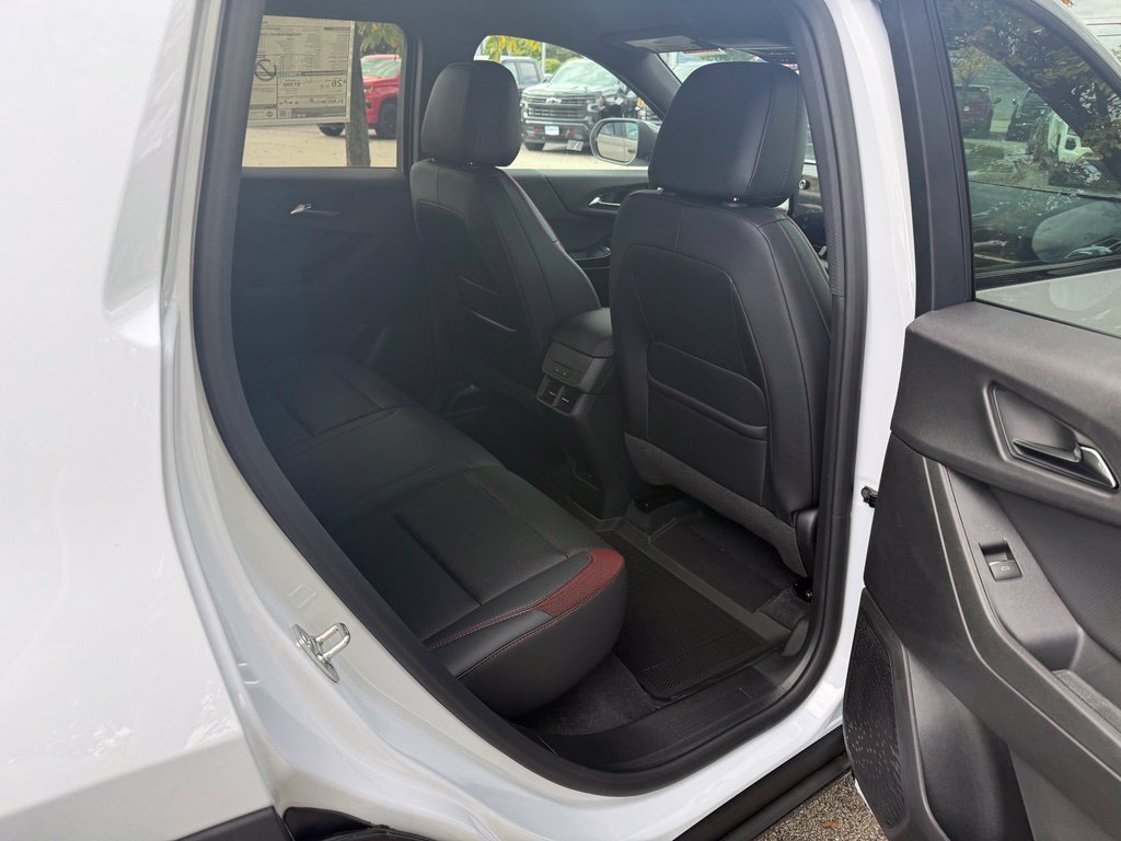 New 2027 Chevrolet Equinox RS w/ Convenience Package III AWD/4WD image 14