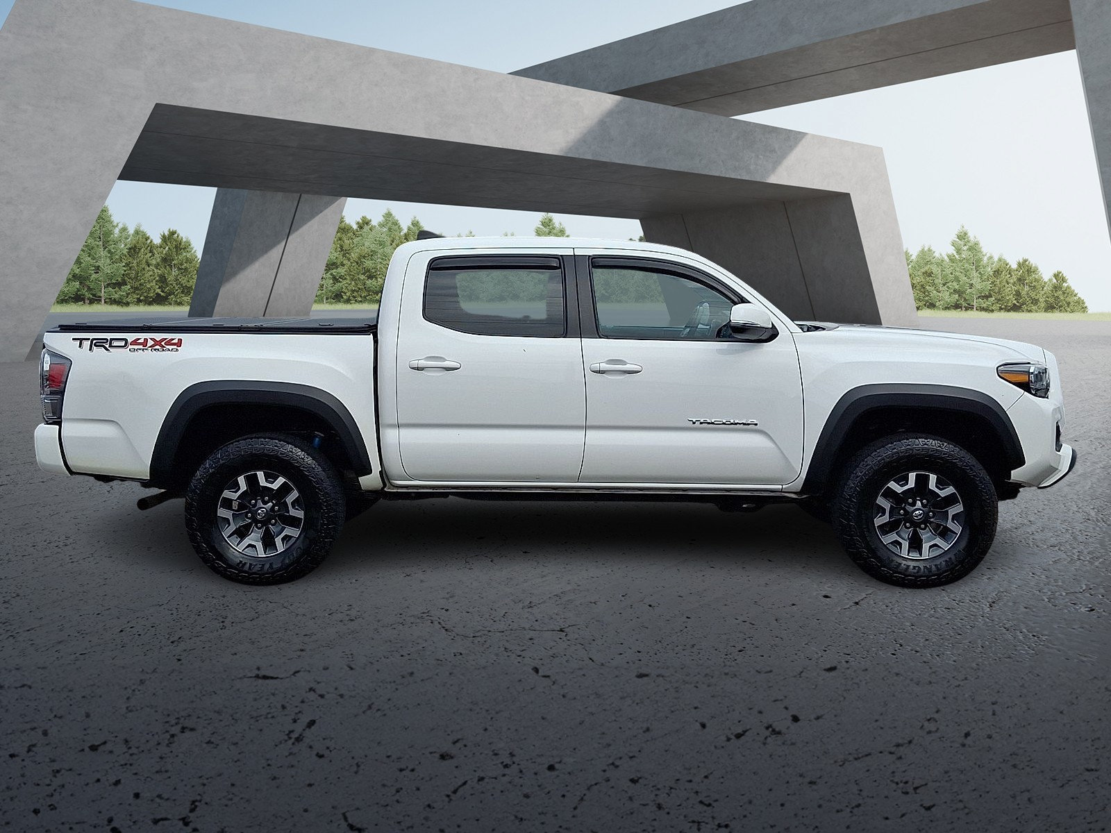 Used 2023 Toyota Tacoma TRD Off-Road w/ Technology Package AWD/4WD image 7