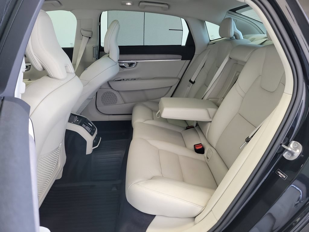 Used 2023 Volvo S90 B6 Plus AWD/4WD image 14