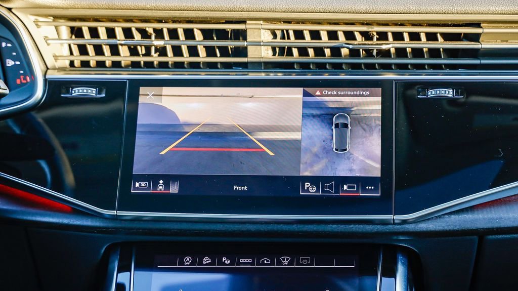 Used 2023 Audi Q8 Prestige w/ Prestige Package image 15