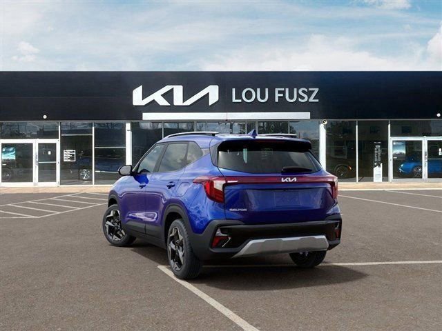 New 2026 Kia Seltos S FWD image 4